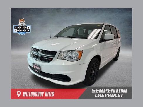 Used 2015 Dodge Grand Caravan SXT image 1