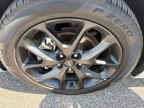 Used 2025 Chrysler Pacifica Limited FWD image 22