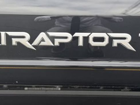 New 2026 Ford F250 Lariat w/ Black Appearance Package AWD/4WD image 7