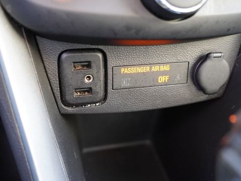 Used 2019 Chevrolet Trax LT w/ LT Convenience Package image 25