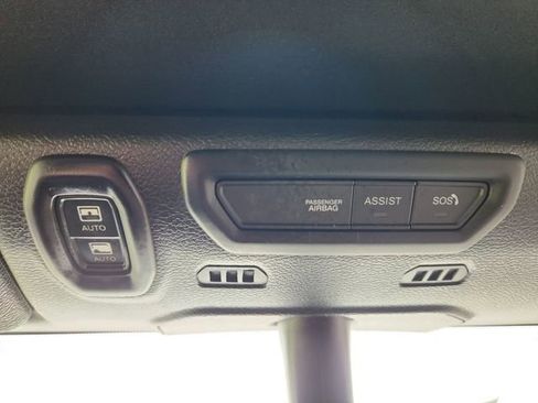 Used 2020 Jeep Wrangler Unlimited Sahara image 50