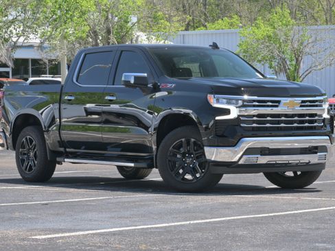 New 2026 Chevrolet Silverado 1500 LTZ w/ LTZ Premium Package AWD/4WD image 2