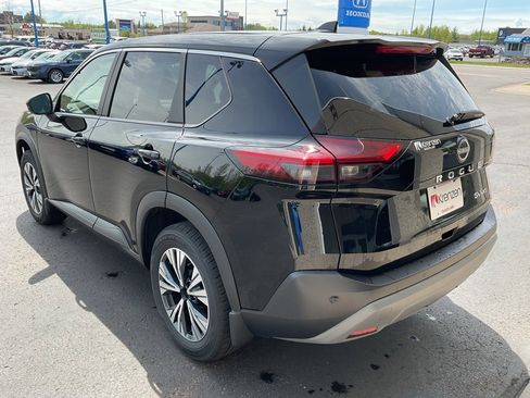 Used 2022 Nissan Rogue SV image 7