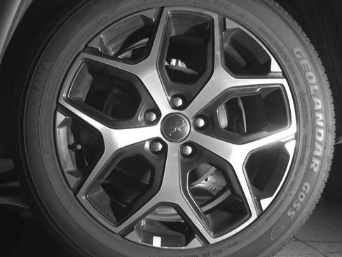 Used 2025 Jeep Compass Limited image 14