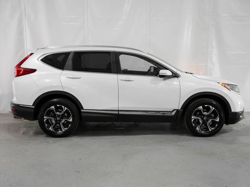 Used 2019 Honda CR-V Touring image 7