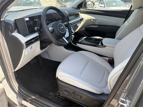 New 2026 Hyundai Tucson Limited image 9