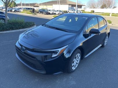 Used 2025 Toyota Corolla LE w/ Carpet Mat Package (TMS)