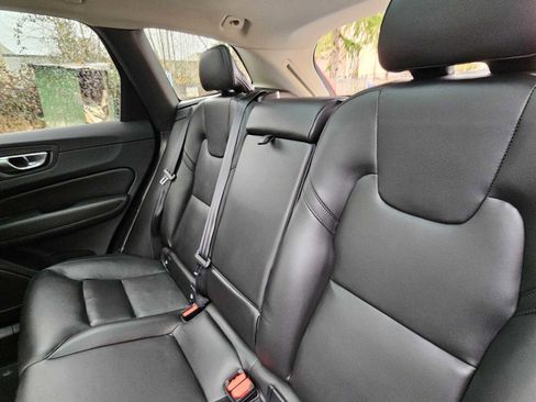 Certified 2025 Volvo XC60 B5 Core w/ Protection Package Premier image 15