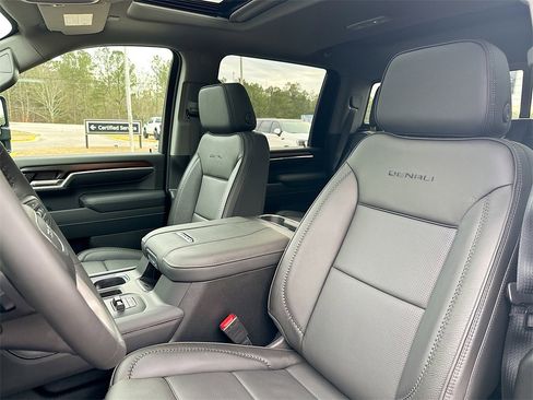 New 2026 GMC Sierra 3500 Denali w/ Denali Reserve Package image 8