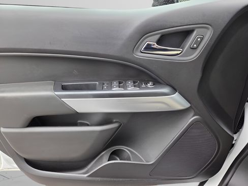 Used 2019 Chevrolet Colorado LT w/ LT Convenience Package image 27