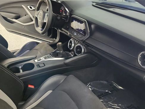 Used 2020 Chevrolet Camaro SS RWD image 23