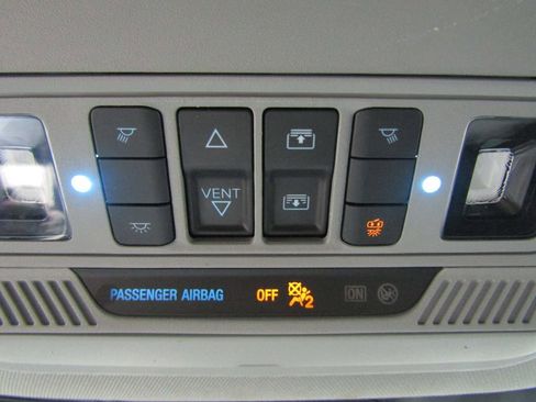 Used 2022 Ford Explorer XLT w/ Equipment Group 202A image 32