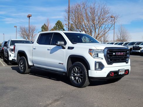 Used 2020 GMC Sierra 1500 AT4 w/ AT4 Premium Package image 1