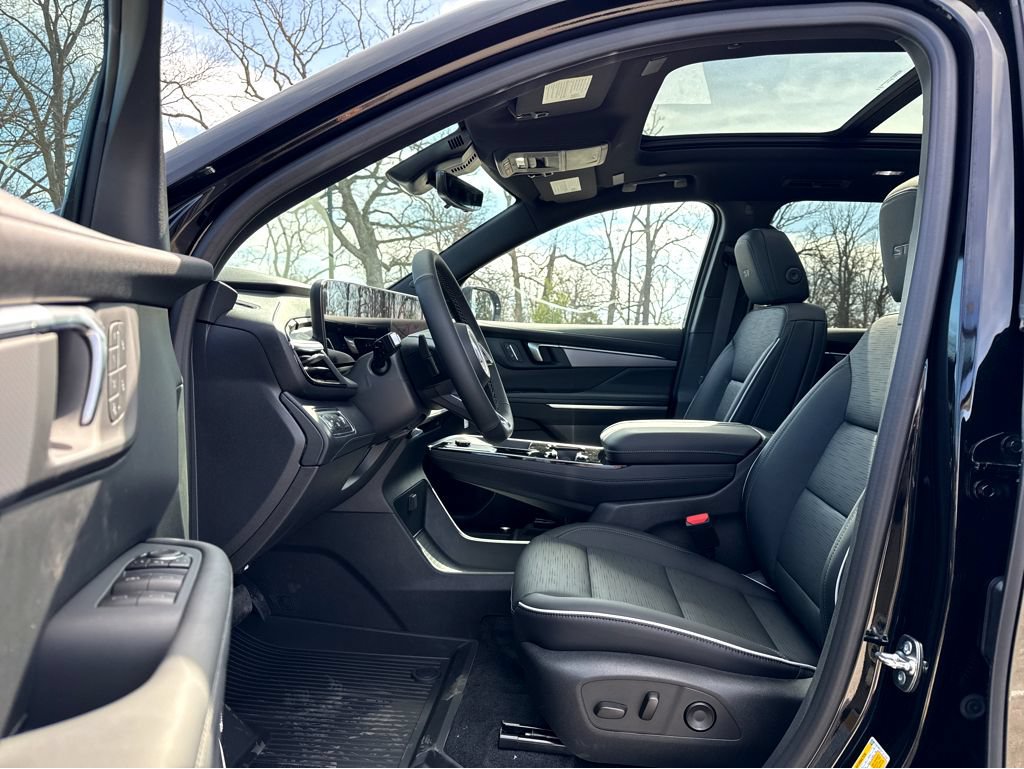 New 2026 Buick Enclave Sport Touring w/ Power Package AWD/4WD image 9