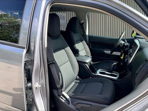 Used 2022 Chevrolet Colorado LT RWD image 8