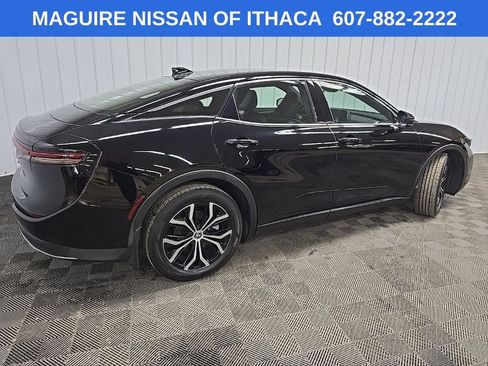 Used 2024 Toyota Crown AWD/4WD image 3