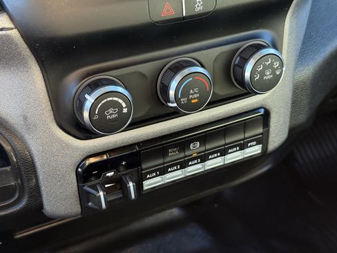 Used 2024 RAM 5500 Tradesman w/ Chrome Appearance Group image 21