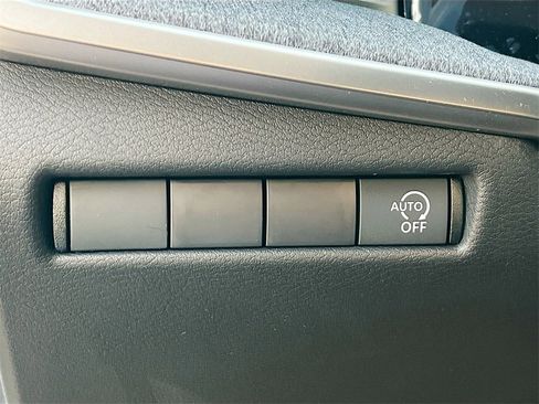 New 2026 Nissan Kicks SV image 10