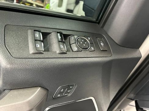 Used 2022 Ford F350 Platinum AWD/4WD image 12