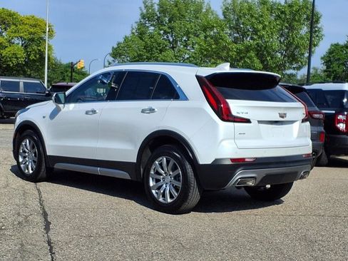 Used 2023 Cadillac XT4 Premium Luxury w/ Technology Package AWD/4WD image 2