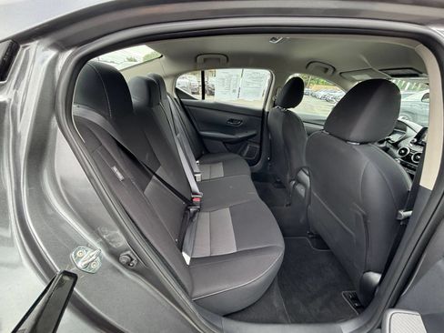 Used 2025 Nissan Sentra SV FWD image 23