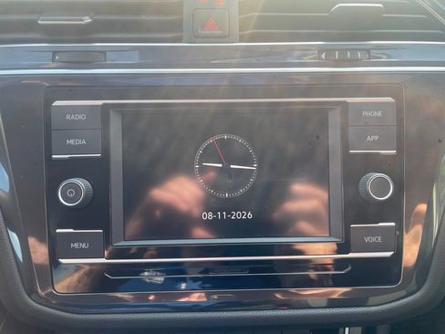 Used 2020 Volkswagen Tiguan S AWD/4WD image 19