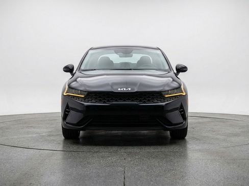 Used 2025 Kia K4 LXS image 2