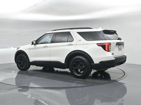 Used 2023 Ford Explorer Timberline AWD/4WD image 6