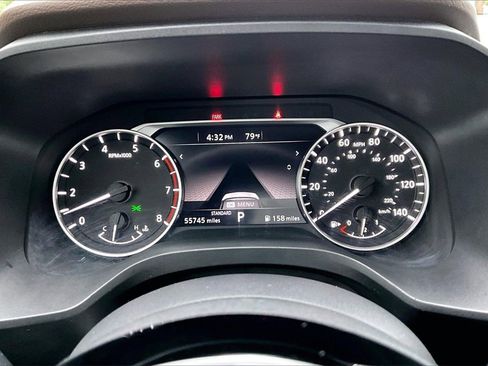 Used 2021 Nissan Rogue SV image 22