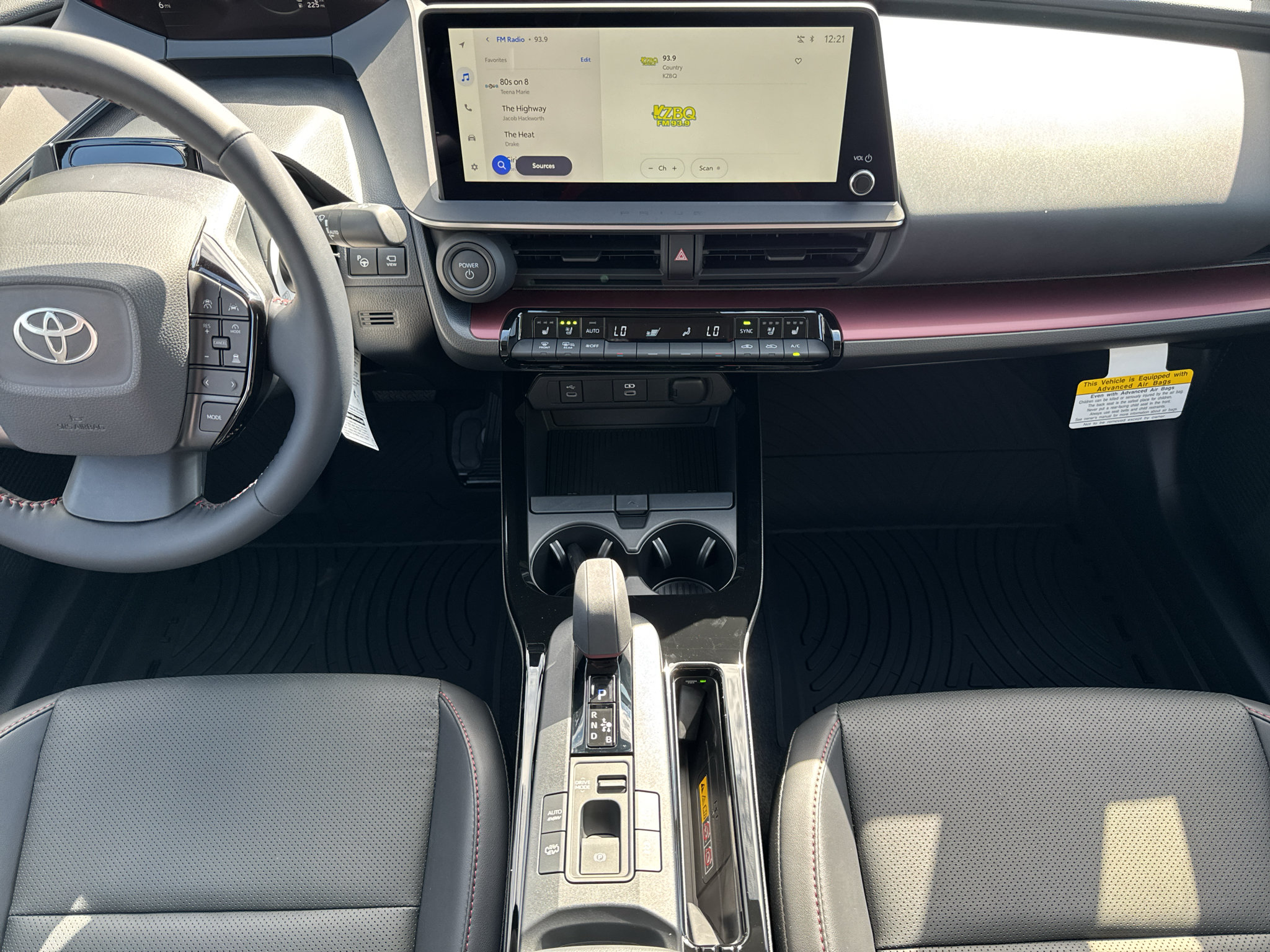 New 2027 Toyota Prius Plug-In Hybrid w/ Limited Premium Package FWD image 11