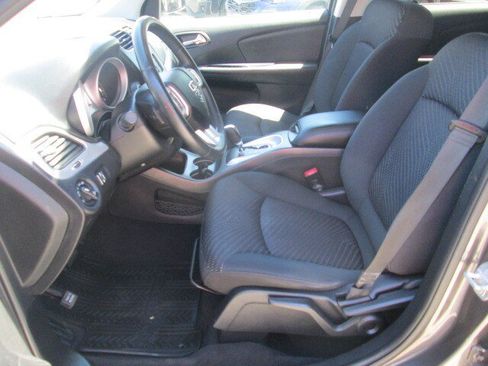 Used 2018 Dodge Journey SXT w/ Connectivity Group AWD/4WD image 10