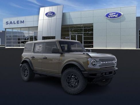 Certified 2026 Ford Bronco Badlands AWD/4WD image 1