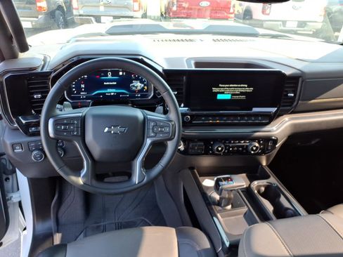 Used 2024 Chevrolet Silverado 1500 ZR2 w/ Technology Package AWD/4WD image 15