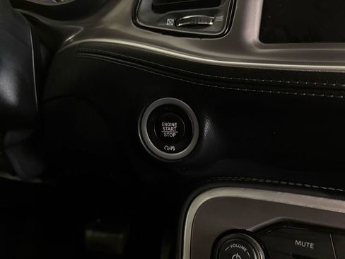 Used 2022 Dodge Challenger R/T w/ T/A Package image 29