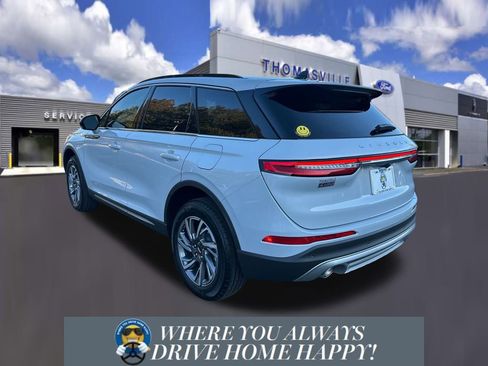 New 2026 Lincoln Corsair Premiere image 3