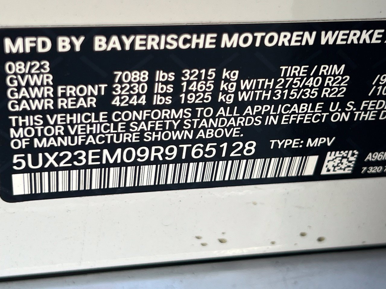 Used 2024 BMW X7 xDrive40i w/ M Sport Package AWD/4WD image 9