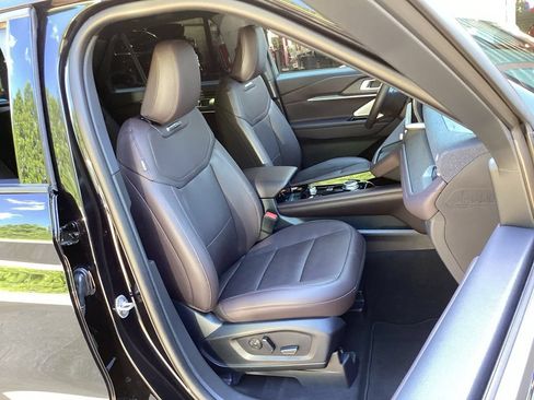 New 2026 Ford Explorer Platinum RWD image 44