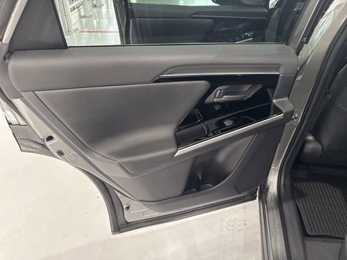 Used 2024 Toyota bZ4X XLE image 34