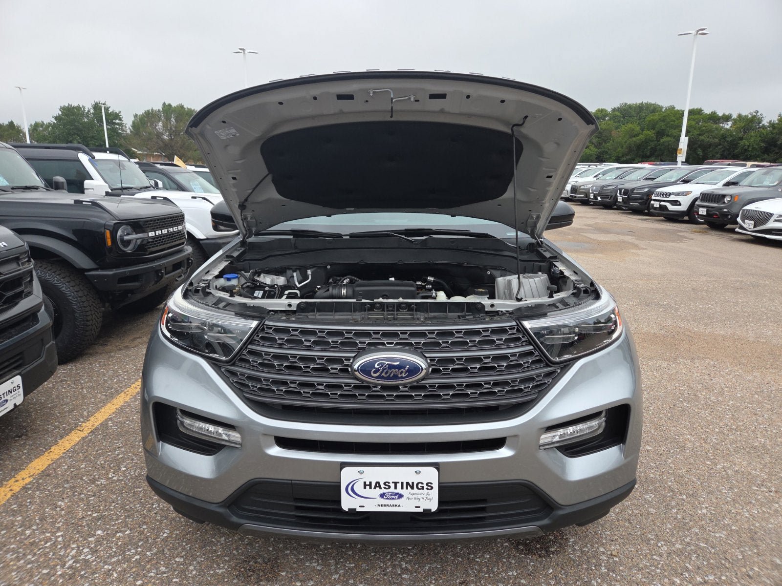 Certified 2023 Ford Explorer XLT w/ Equipment Group 202A AWD/4WD image 20