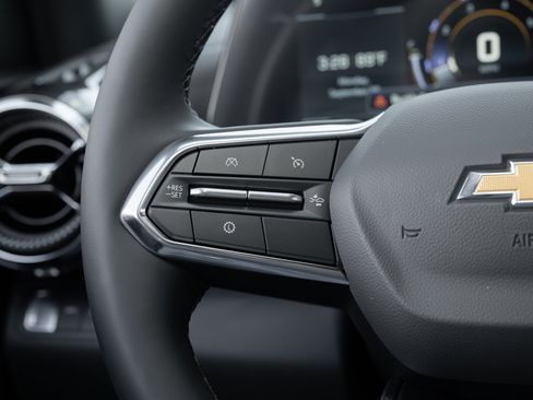 New 2026 Chevrolet Equinox LT w/ Safety and Technology Package image 18