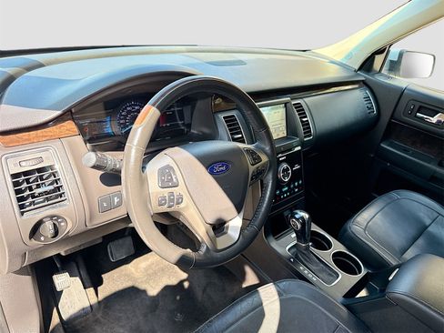 Used 2019 Ford Flex Limited image 9