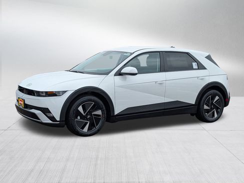 New 2026 Hyundai Ioniq 5 SE image 2