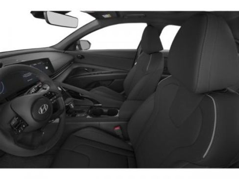 New 2025 Hyundai Elantra Limited image 11
