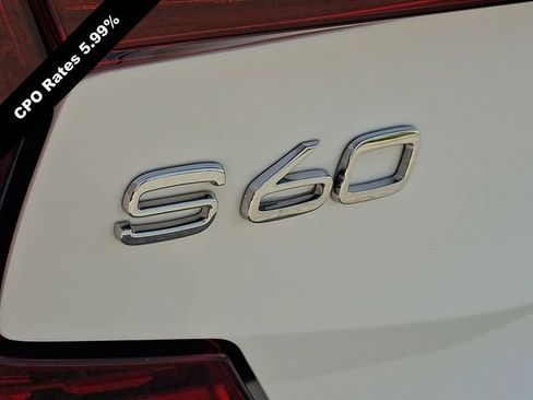 Certified 2025 Volvo S60 T8 Plus AWD/4WD image 32