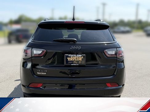 Used 2024 Jeep Compass Limited w/ High Altitude Package AWD/4WD image 8