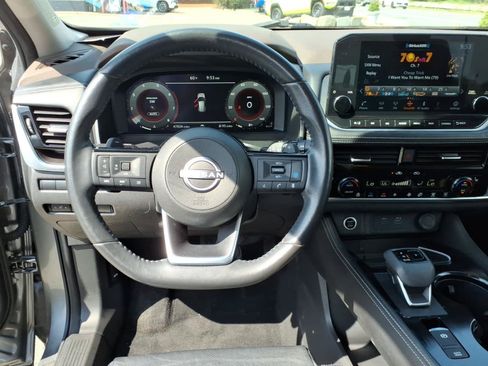 Certified 2023 Nissan Rogue Platinum w/ Platinum Premium Package AWD/4WD image 14