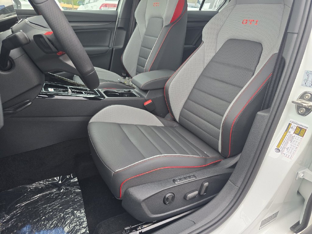 New 2026 Volkswagen GTI SE FWD image 20