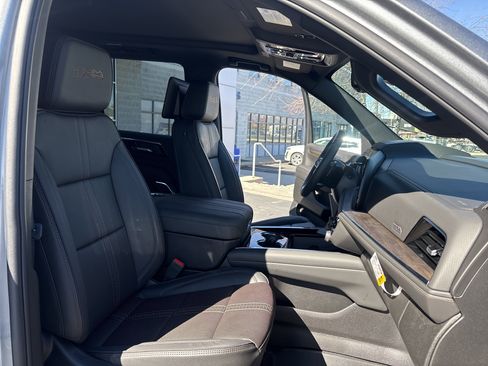 New 2026 Chevrolet Tahoe High Country AWD/4WD image 29