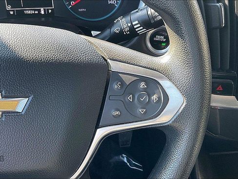 Used 2020 Chevrolet Traverse LS image 12