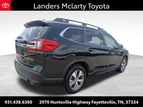 Used 2023 Subaru Ascent Premium w/ Convenience Package AWD/4WD image 3